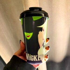 Large wicked broadway cup